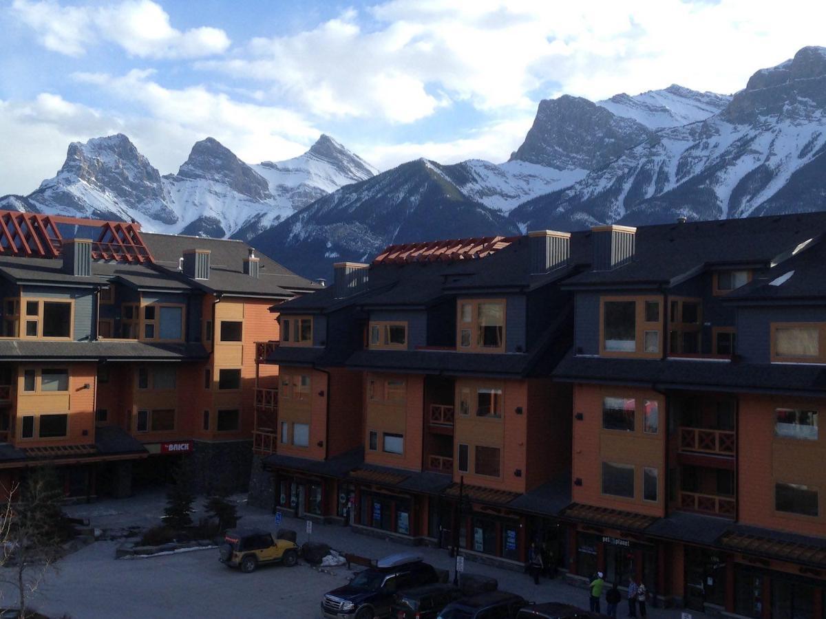 Apartment 411, Antique Heritage Canmore Buitenkant foto
